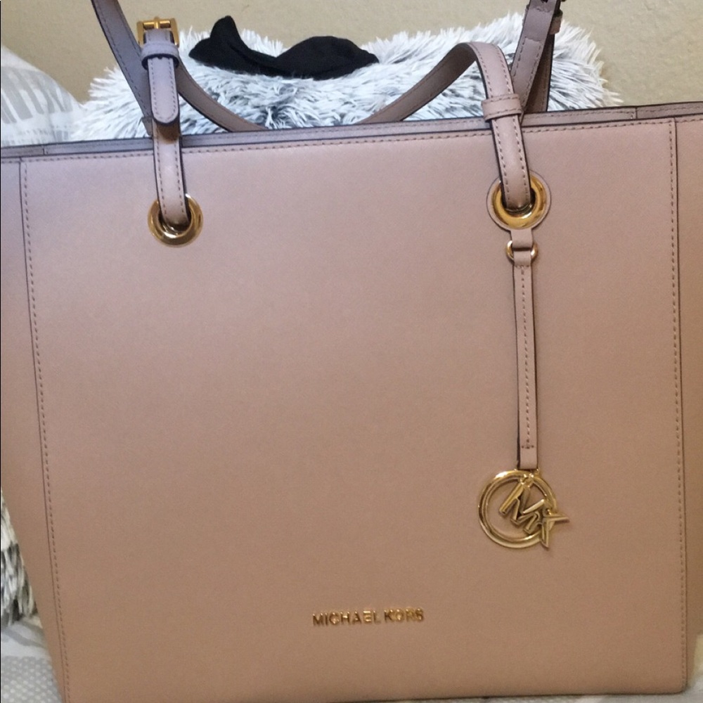 Michael Kors Tote💕